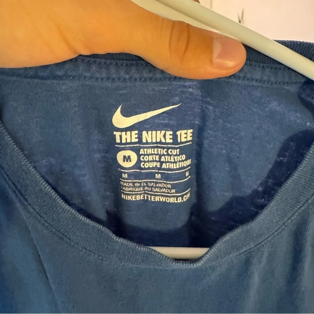 Nike‎ T-Shirt Blue Swoosh Logo Graphic Tee Casual Activewear Top size M